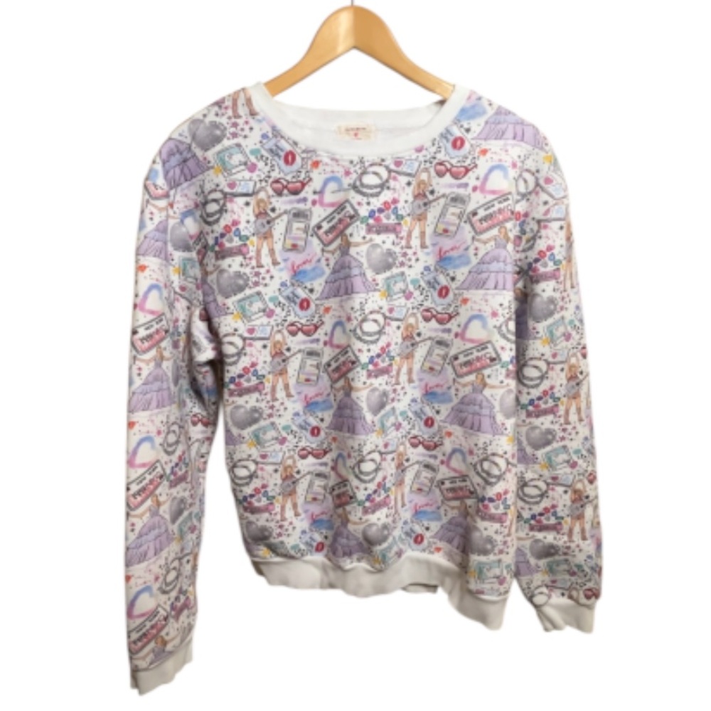 Elisabeth & Faith Taylor Swift Inspired “Gifts Galore” Crewneck Sweatshirt Sz L